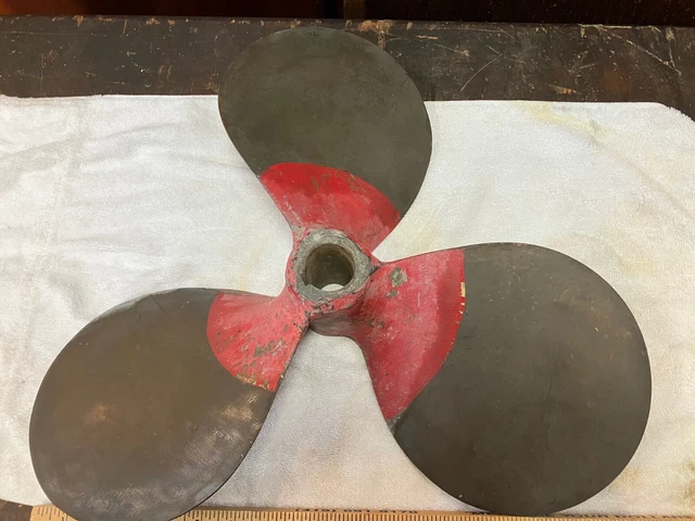 Vintage Columbian Bronze Boat 3 Blade Propeller 20 P 18 RH  1 3/8" Diam. Bore