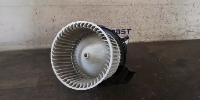 moteur du ventilateur de chauffage Fiat Panda 169 503930100 1.2 51kW 169A4000 21