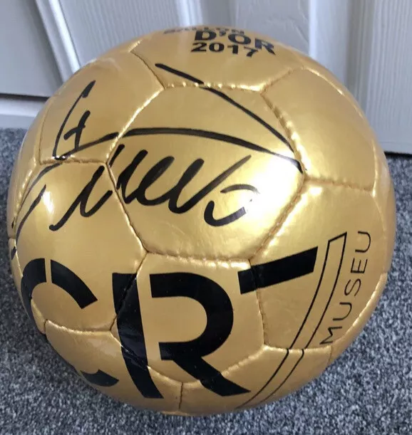 Premium Signed ‘Official CR7 Museo’ Football