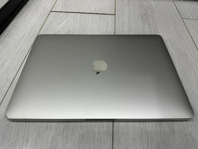 Apple MacBook Pro Retina 13,3" 2018 Touch Bar 512 GB SSD 16 GB RAM 2,7 GHz Core i7 3