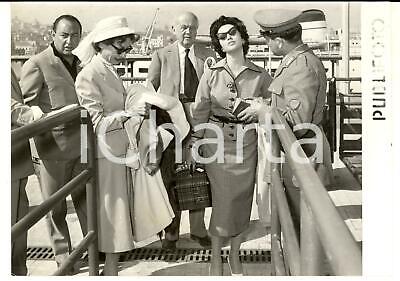 1955 NAPOLI Mario FERRETTI con Doris DURANTI in partenza per Santo Domingo *Foto