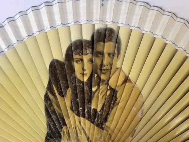 Antiguo abanico Mona Maris y José Mojica