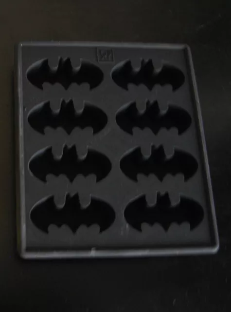 New Superhero Batman Logo Silicone Birthday Chocolate Candy Mold Ice Tray 2