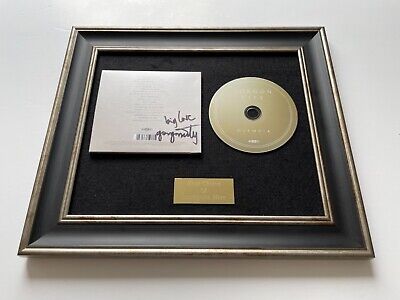 PERSONALLY SIGNED/AUTOGRAPHED GORGON CITY SIRENS CD FRAMED PRESENTATION 