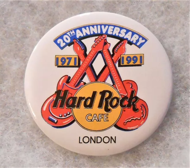 Hard Rock Cafe London 20Th Anniversary 1971 - 1991 Red Guitars On White Button
