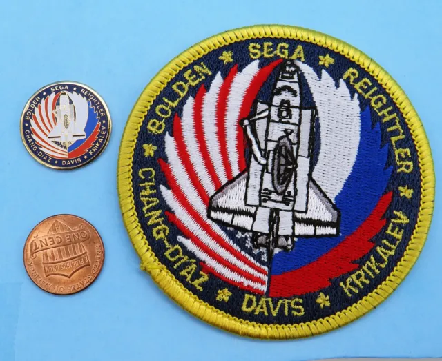 NASA PATCH and PIN PAIR vtg Space Shuttle STS-60 DISCOVERY mission  Bolden Sega