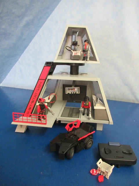 ANGEBOT 5153  Darkster Welt v Auto Figuren  Space Playmobil 9330