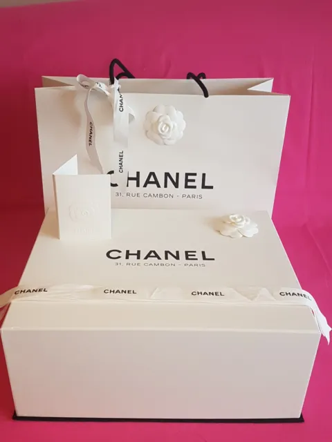 Chanel Grand Boite Vidé, Sac Shopping, Camélias, Rubans Pour Sacs, Sacs À Main
