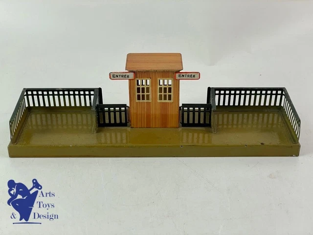 GARE BING - Passage à niveau - no Märklin EUR 150,00
