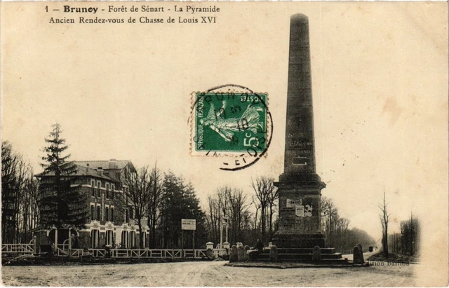 CPA BRUNOY Foret de Senart - La Pyramide (1354387)