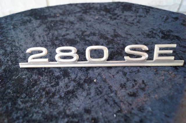 1238170515 Typenkennzeichen Schriftzug Heckdeckel Mercedes W123 240D