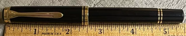 Pelikan M800 Fountain Pen in Black - 18K Medium Nib (*)