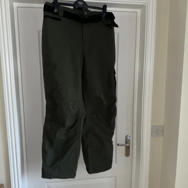 Daiwa Specialist High Performance Waterproof & Breathable Trousers.