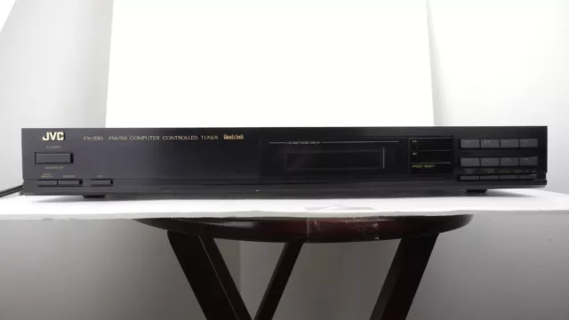 JVC FX-330 AM FM Stereo Digital Audio Computer Controlled Tuner