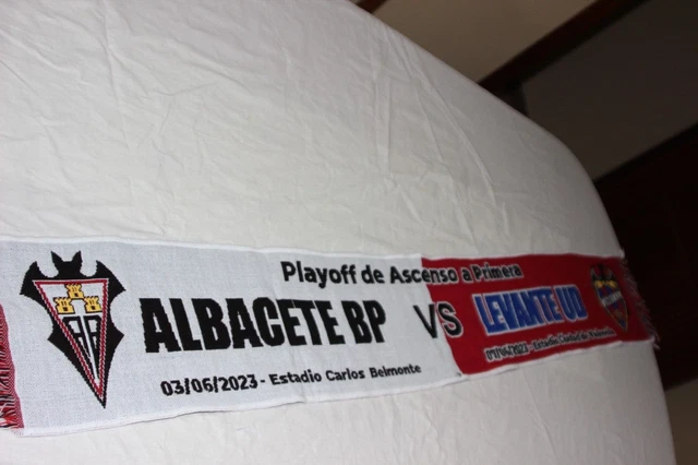Écharpe Officielle Albacete Balompié – Scarf Foot – Écussons Sur Les Côtés – Neuve