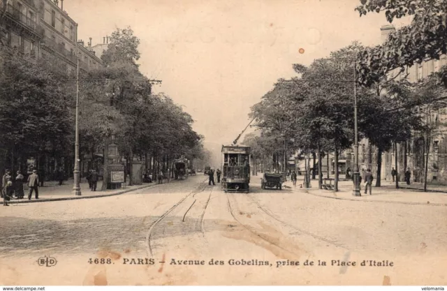 S3141 cpa 75 Paris - Avenue des Gobelins, prise de la place d'Italie " Tramway"