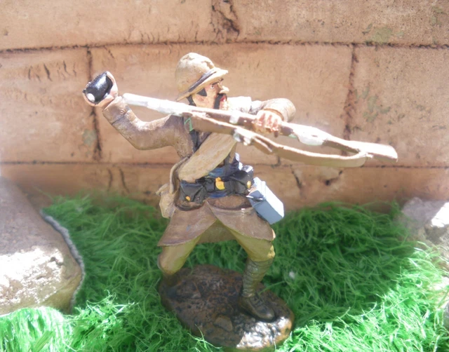 Uderzo, Astérix et obélix, Mini figurine en pvc, Légionnaire triste avec pilum (vert clair Uderzo, Astérix et obélix, Mini figurine en pvc, Légionnaire triste avec pilum (vert clair
