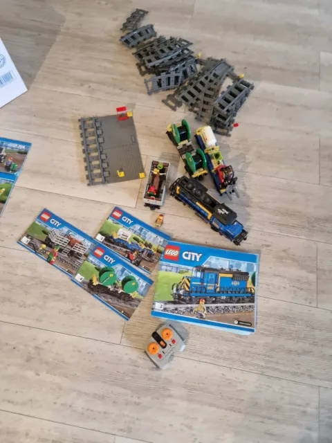 LEGO City Güterzug 60052 - Zug mit Waggons RC Steuerung Schienen + Anleitungen