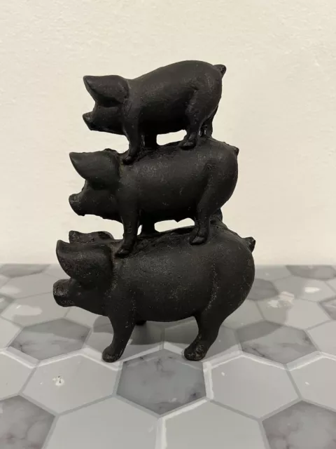 Cast Iron Stack of Three Pigs Country, Farmhouse Decor, Heavy Cast Iron Pig Door