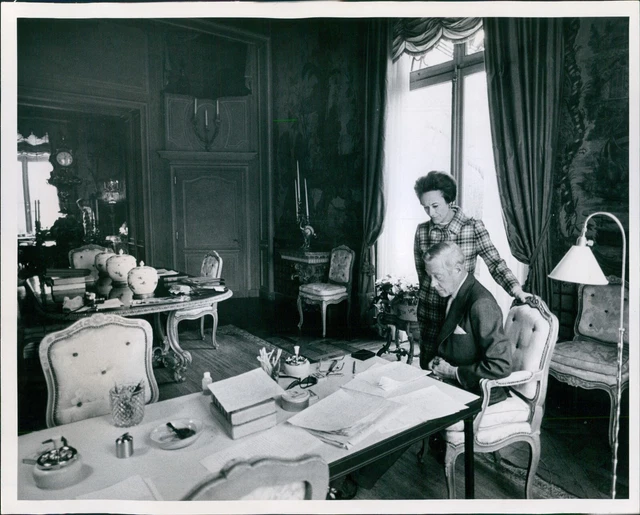 1966 Duke Duchess Windsor Bois De Boulogne Paris France Dining Room 8X10 Photo