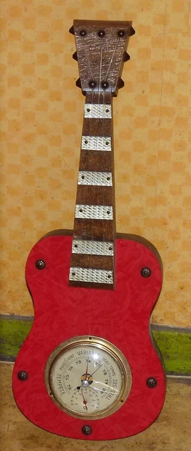 Thermomètre, Baromètre en forme de guitare en bois avec Motifs. Longueur 33 cm - Décoration