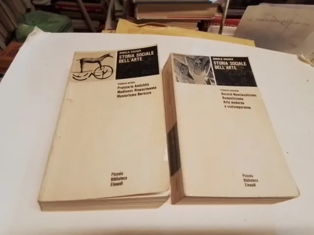 Hauser, Storia sociale dell’arte. Vol. I-II. Einaudi PBE, 1980, 4g23