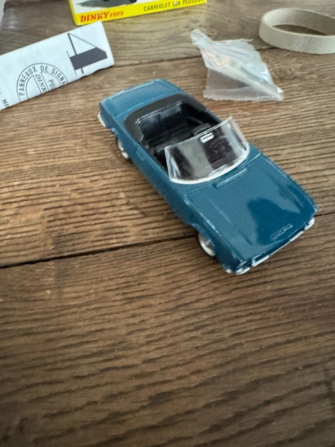 Dinky Toys France Peugeot 504 Cabriolet, Réf 1423, Avec Boîte, D'occasion