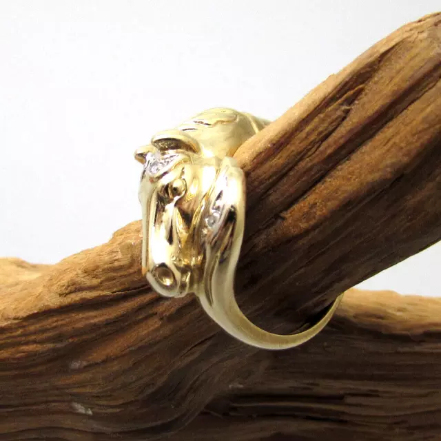 Wert 600,- Gold Ring aus 585 / 14 KT Gelbgold Ring Pferd Diamanten