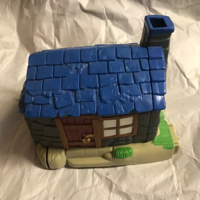 Hagrid's Hut Harry Potter World of Hogwarts Mattel 2001 Playset Polly pocket