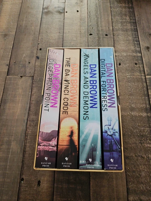 Dan Brown box set:Da Vinci Code, Angels Demons, Deception Pt, Dig Fortress -used