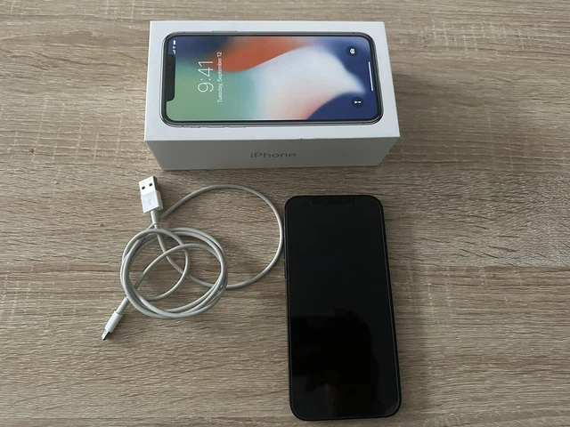 Apple iPhone X - 64 Go - Argent (Désimlocké) A1901