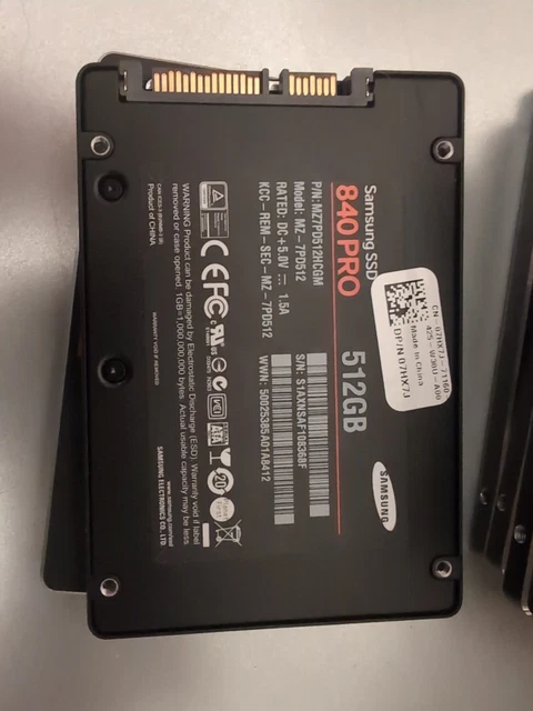 SAMSUNG SSD 840 PRO 512GB SATA III 6G 512MB MZ-7PD512 - Main Image