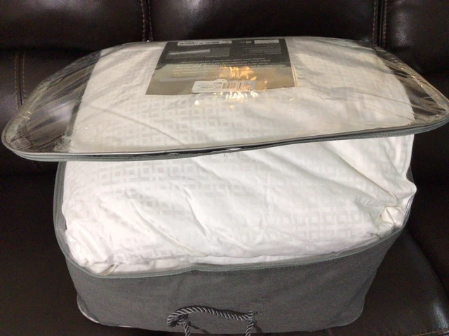 hotel collection goose down comforter full/ queen heavy weigh price 1.000.00