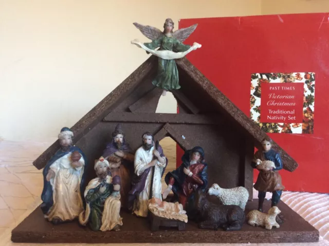 NATIVITY SET TRADITIONAL VICTORIAN CHRISTMAS by PAST TIMES
