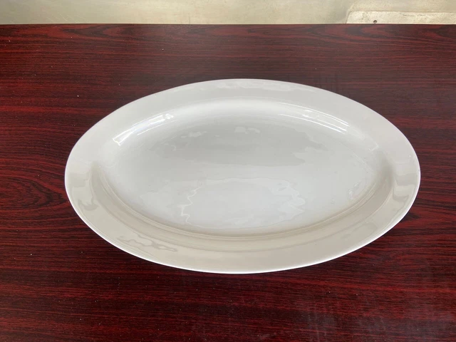 NEW 14" x 10" Oval Plate Tria Simple Plus Porcelain Dinner Lunch Platter #9050