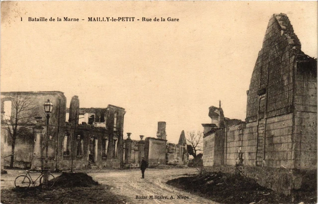 CPA AK Militaire - Mailly-le-Petit - Rue de la Gare - Ruines (697147)