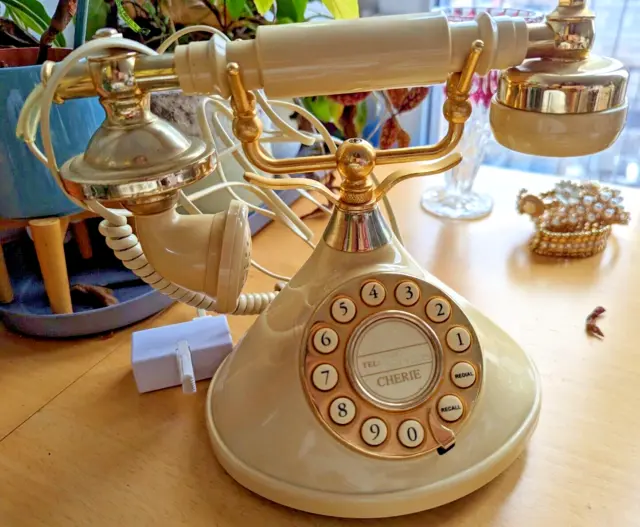 Mybelle Cherie Vintage Telephone with push button rotary dial