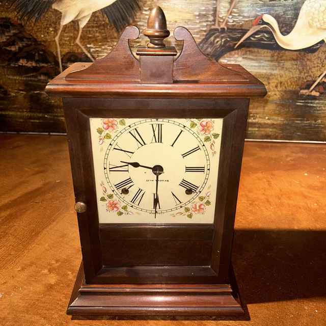 VINTAGE SETH THOMAS Mantle Clock Very Nice! Chimes Half And Hour Works
