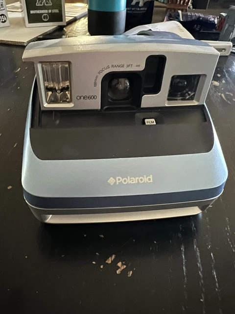 polaroid one600 classic instant camera