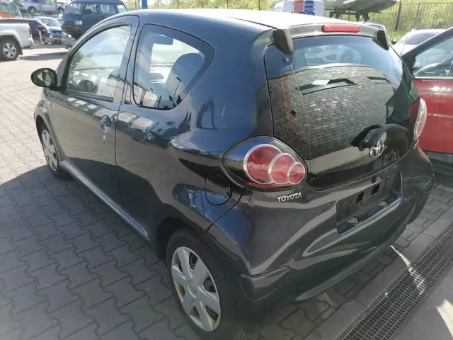 Toyota Aygo Tür Fahrertür links 1E0-Dark Gray Facelift 3-Türer Rohbau BJ09-12 3