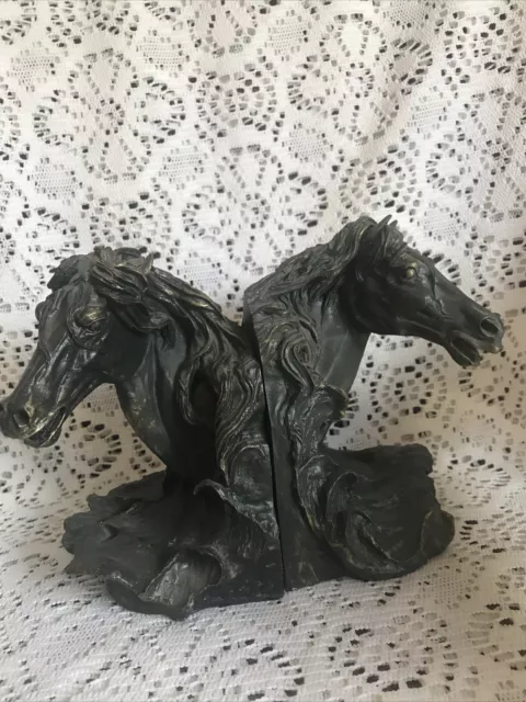 Vintage Set Of Beautiful Horse Head Bookends, Equestrian, Horses Detailed