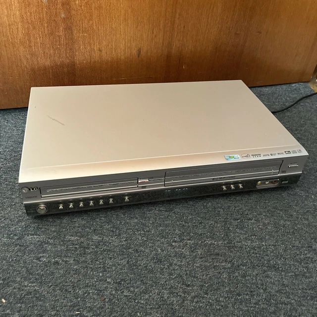 LG V8824W VCR/DVD Combo Video Player VHS *VCR Not Working For Parts Or