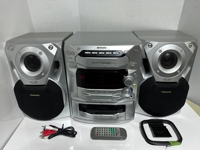 PANASONIC SA-AK18 5-DISC CD Stereo System AM/FM Radio Cassette