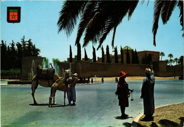 CPM Marrakech - Jdid Gate and Water Seller MOROCCO (880605)