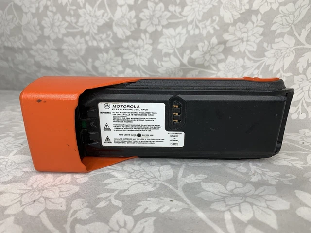 Motorola OEM CLAMSHELL Alkaline Battery Pack XTS3000 XTS5000 NTN9177