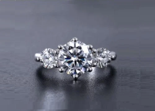 Bague De Fiançailles En Or Blanc 14 Carats Avec 3 Diamants Simulés 2,75 Ct - Taille Ronde, Personnalisable