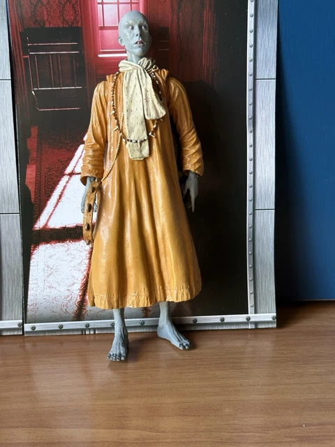 HARE KRISHNA ZOMBIE Resident Evil George Romero Neca EUR 49,99
