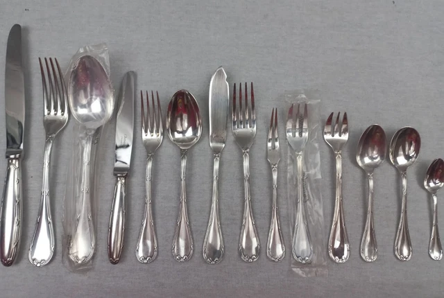 Christofle Modele Rubans Croises Menagere 162 Pieces Metal Argente Parfait Etat
