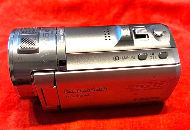 PANASONIC HC-V600M FULL HD Camcorder 32GB 21x Zoom Silver Tested