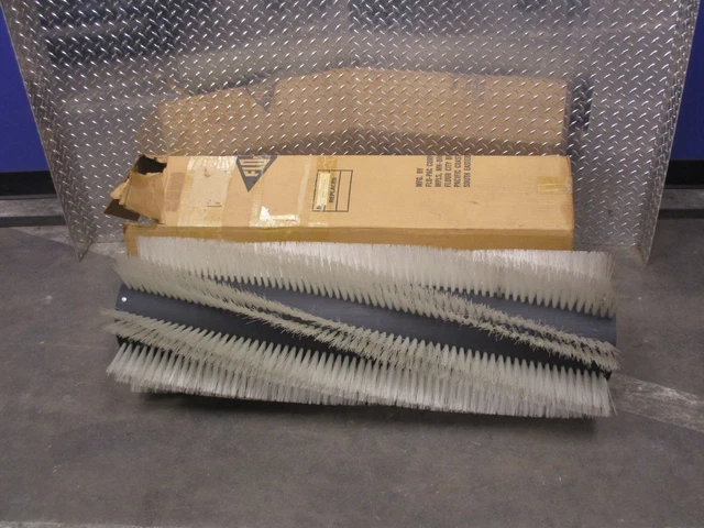 Flo-Pac 43262 42" L 8 D.r. Poly Bristle Scrubbing Rear Brush Nib